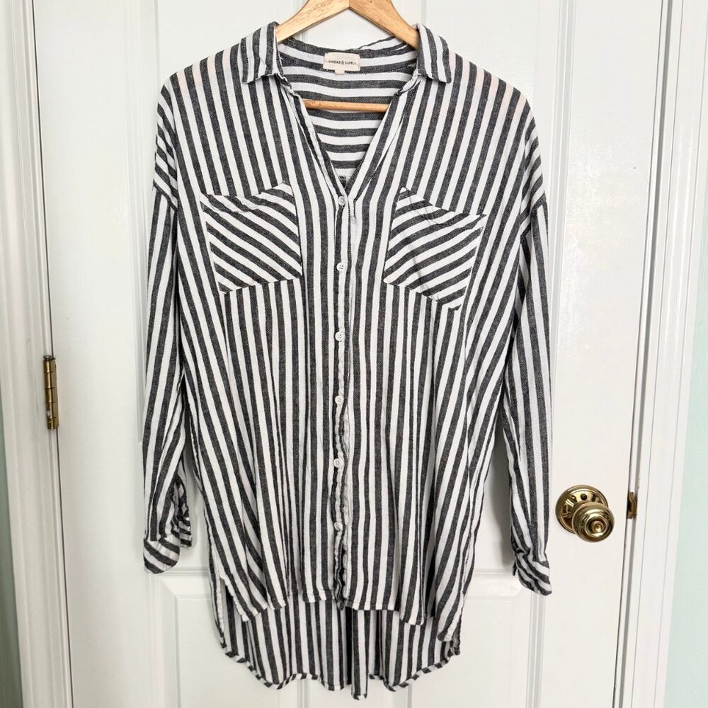 Thread and Supply Black White Grey Striped Button Up Shirt Size Medium Dry Goods